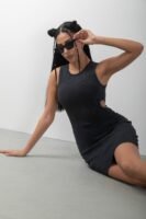 Bel Dekolteli Mini Kolsuz Elbise