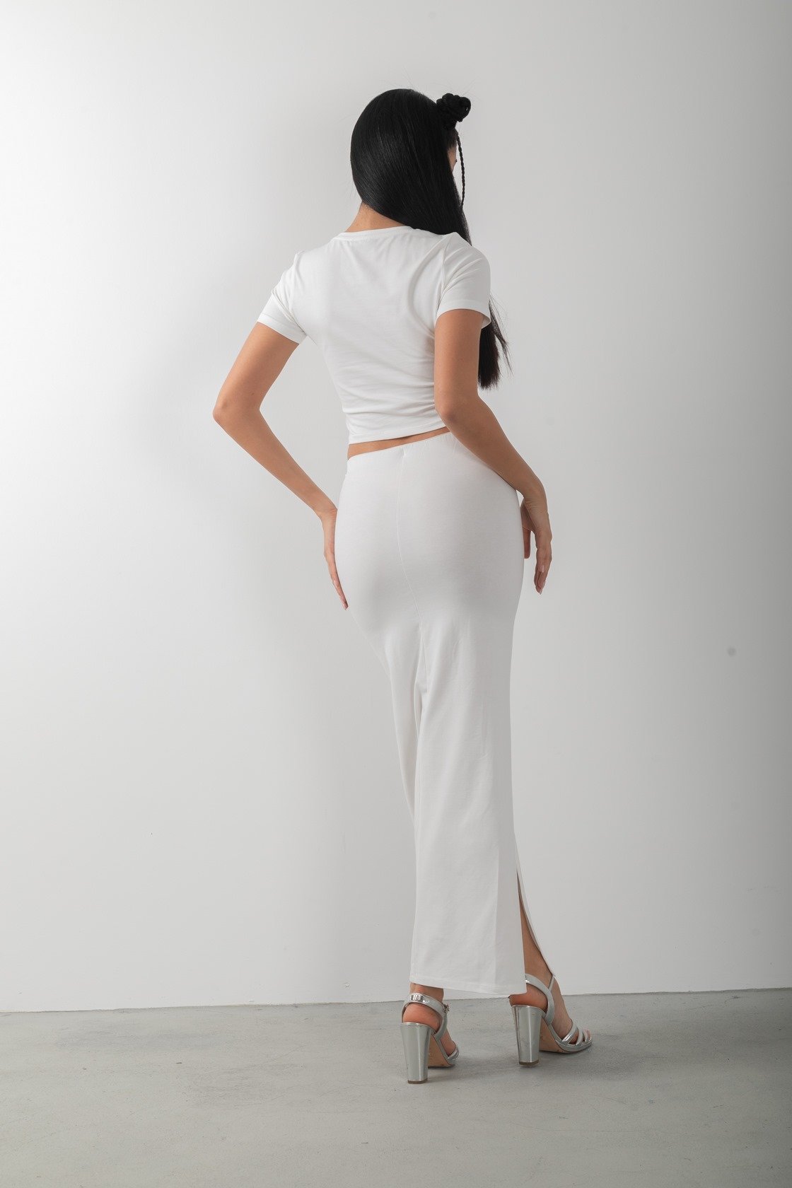 Taş Detaylı Uzun Yırtmaçlı Etek Crop Takım