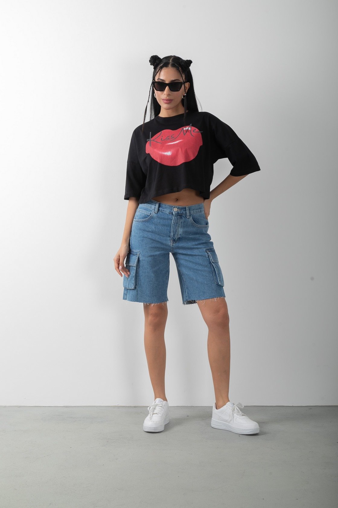 Kiss Me Baskılı Crop Tişört