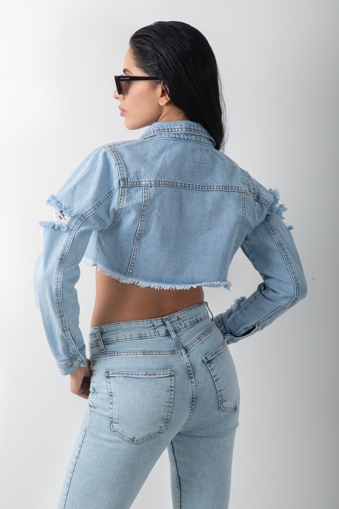 Yıkamalı Crop Yırtıklı Kısa Kot Ceket