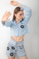 Yüksek Bel Dudak Baskılı Mini Kot Şort