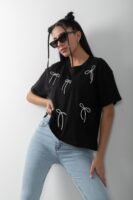 Parlak Fiyonk Detaylı Bol Tişört