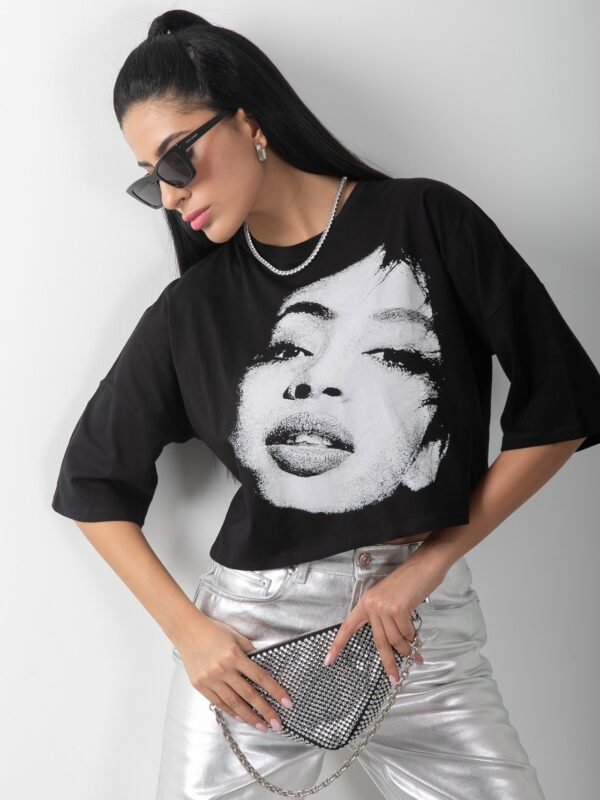 Siyah Oversize Resim Baskılı Crop Tişört