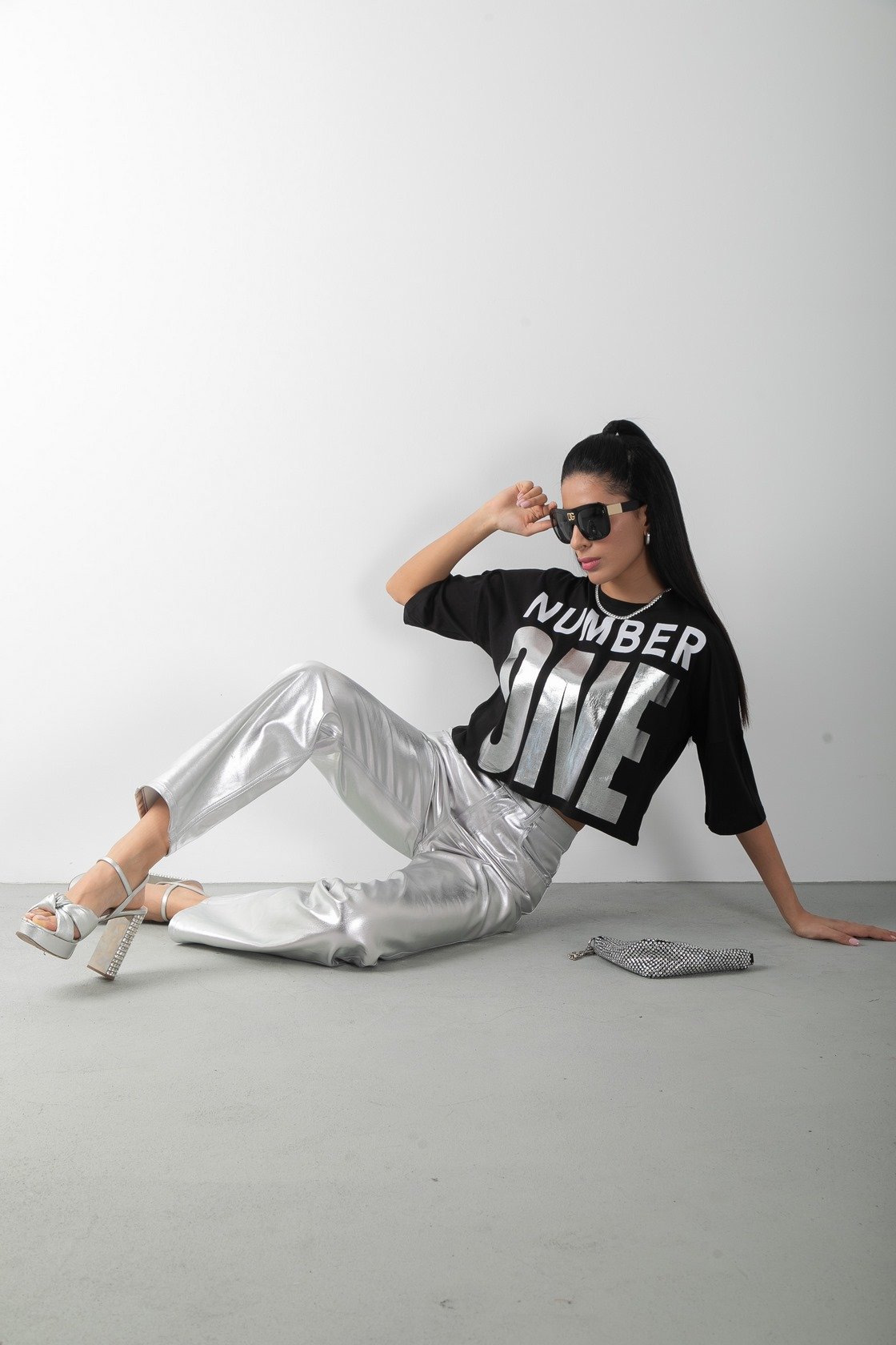 Number One Baskılı Oversize Crop Parlak Tişört