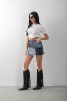 Tasarım Detaylı Cut Out Mini Kot Etek