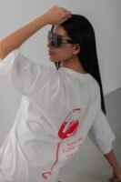 Sırt Baskılı Oversize Uzun Tişört