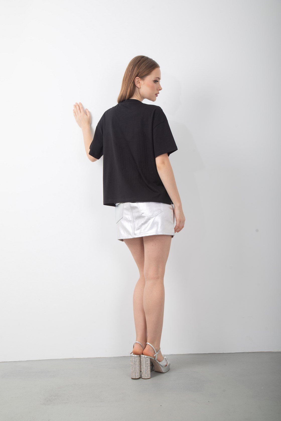 Parlak Taş Pul Payet Detaylı Oversize Tişört