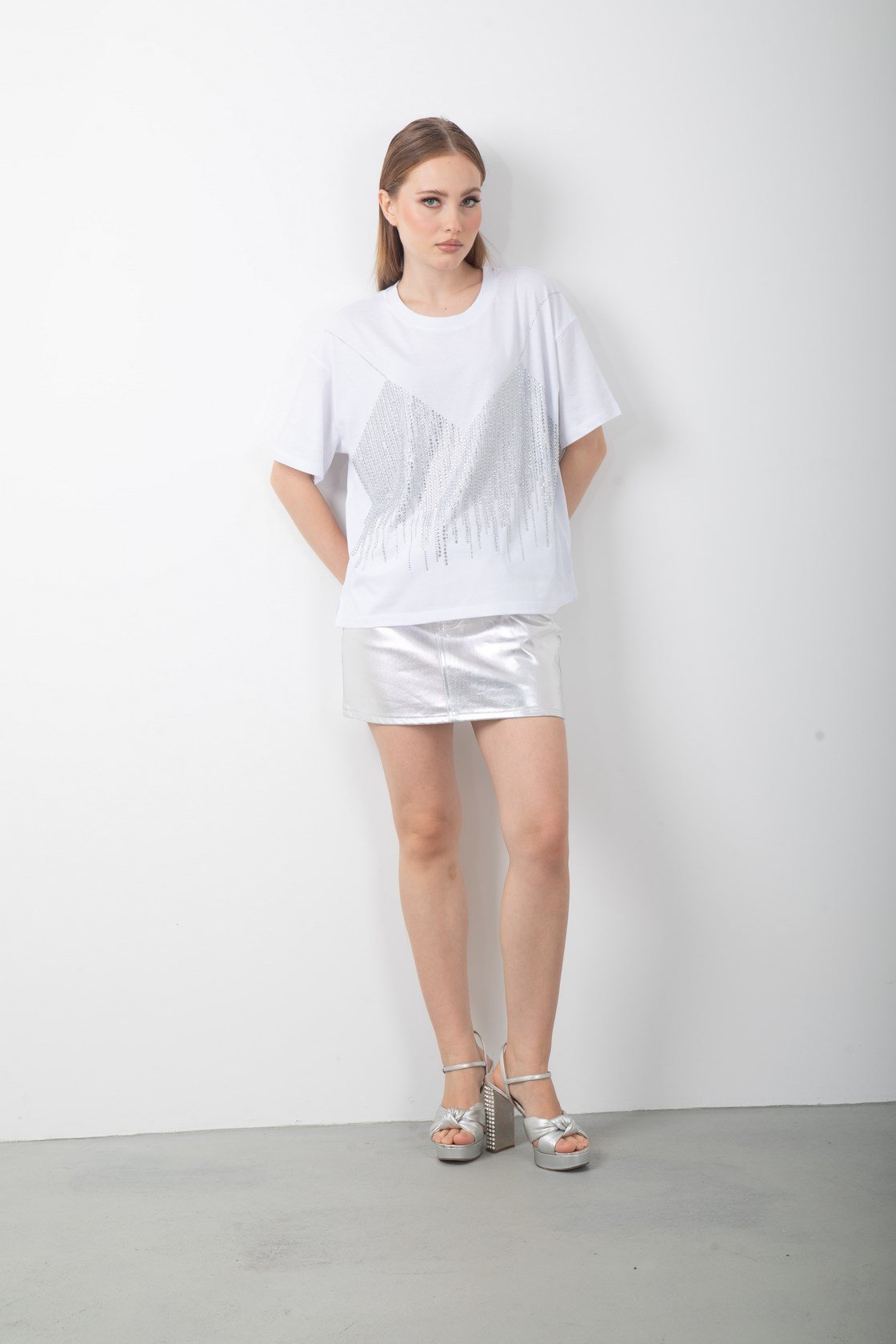 Parlak Taş Pul Payet Detaylı Oversize Tişört