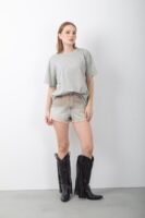 Batik Haki Yıkamalı Mini Kot Şort