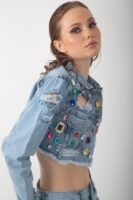 Renkli Taş Aksesuarlı Crop Kısa Kot Ceket